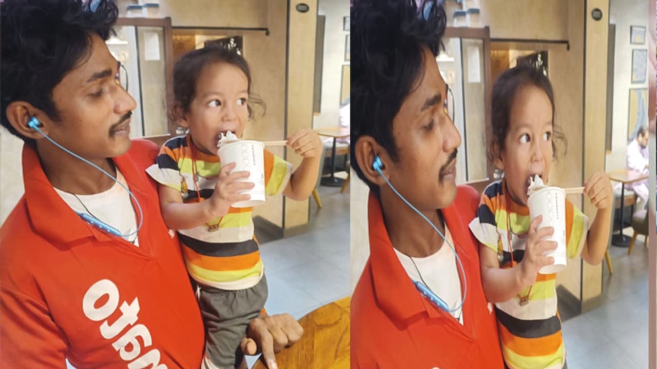 zomato delivery guy zomato delivery guy