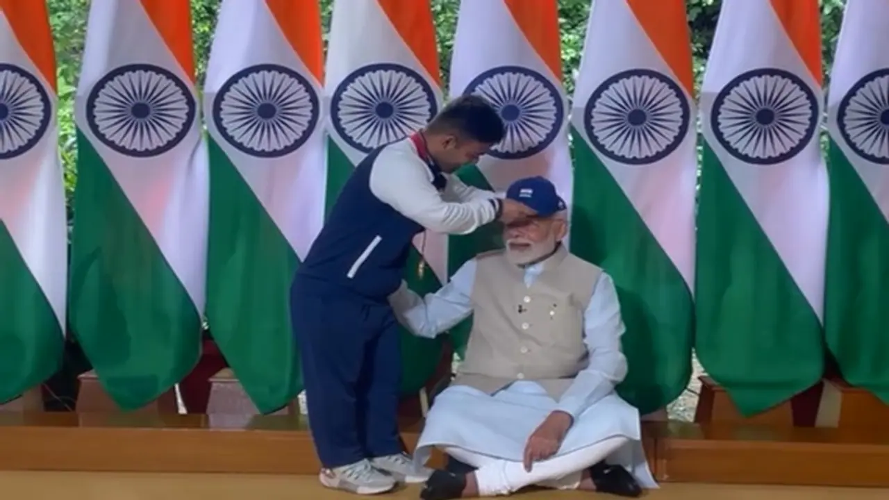 Narendra Modi interaction with Navdeep Singh Narendra Modi interaction with Navdeep Singh