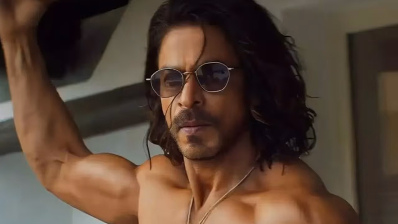 Shah Rukh Khan Neha Dhupia Shah Rukh Khan Neha Dhupia