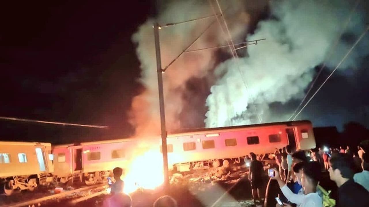 Mysore Darbhanga Express Accident Mysore Darbhanga Express Accident