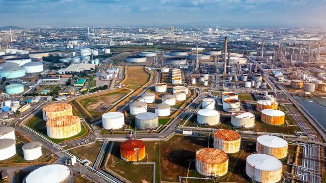 oil refinery oil refinery