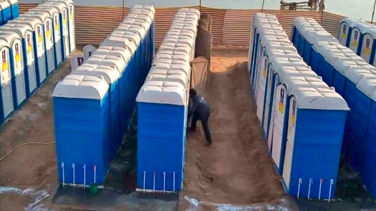 more then one lakh toilets to be set up across Prayagraj Maha kumbh Mela 2025 area