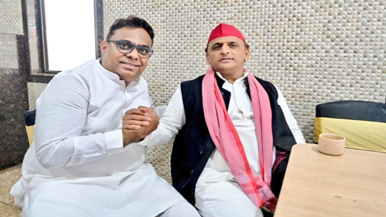 Maharashtra SP MLA Rais Sheikh