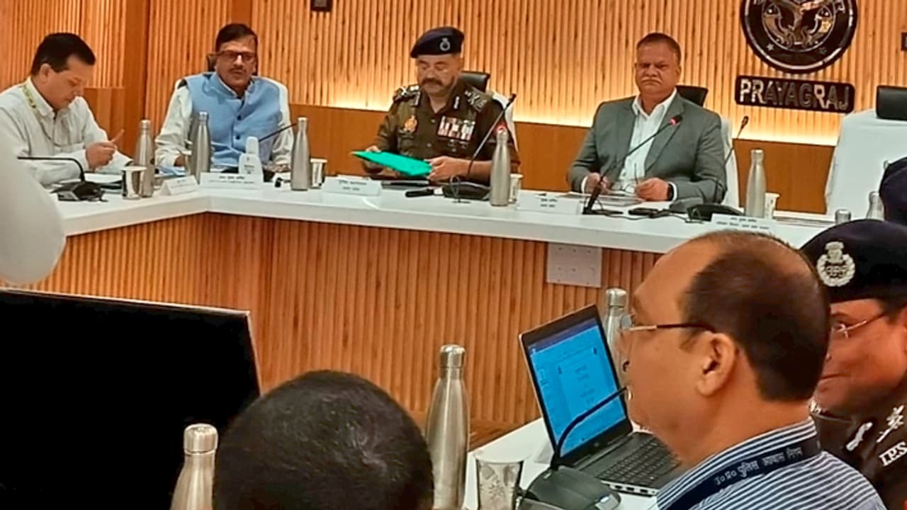 State Government Chief Secretary Manoj Kumar Singh meeting review preparations for digital and swachh prayagraj mahakumbh 2025 State Government Chief Secretary Manoj Kumar Singh meeting review preparations for digital and swachh prayagraj mahakumbh 2025