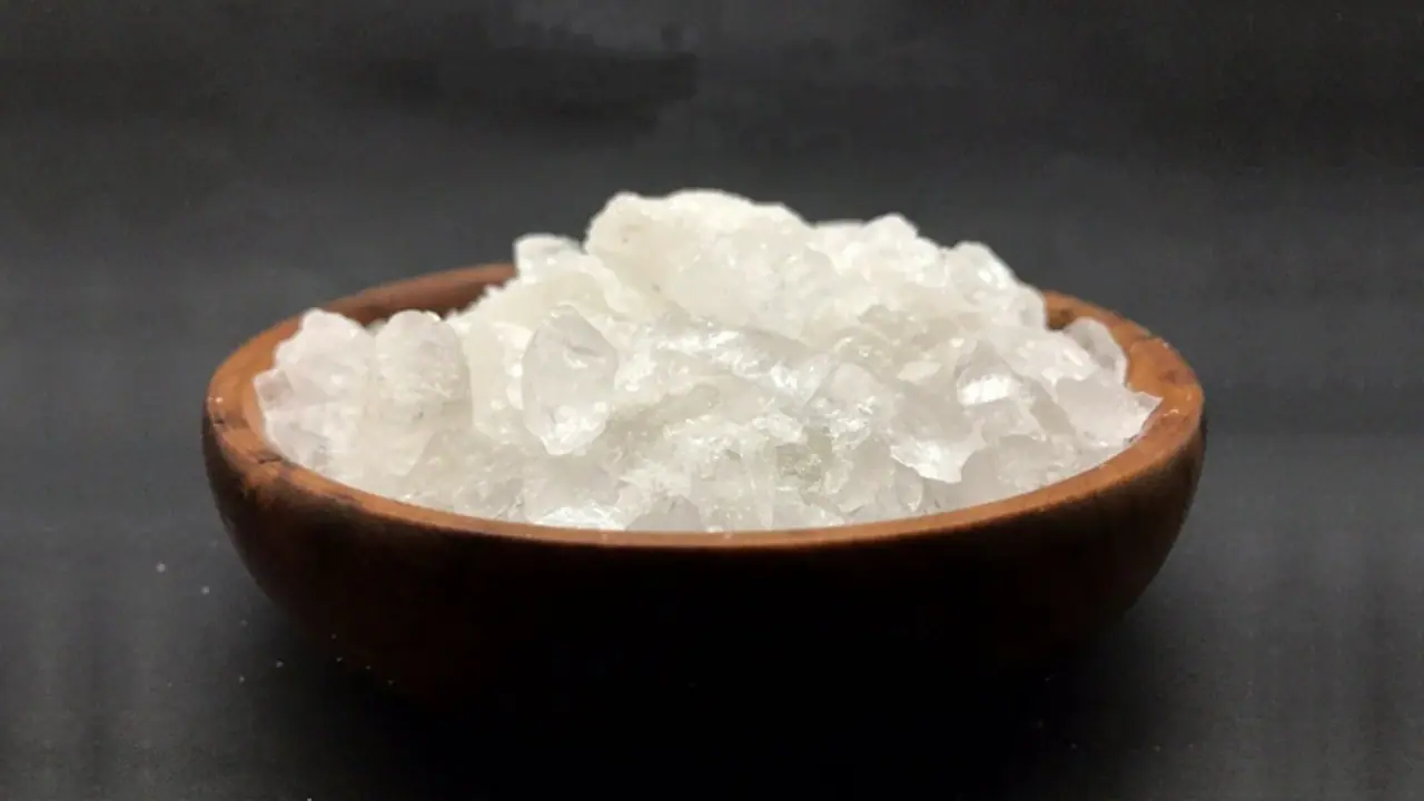 benefits of fitkari in the corner of house