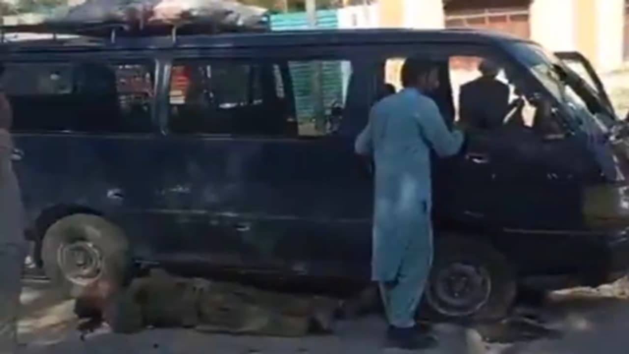 Pakistan Gunmen attack on passenger vans 