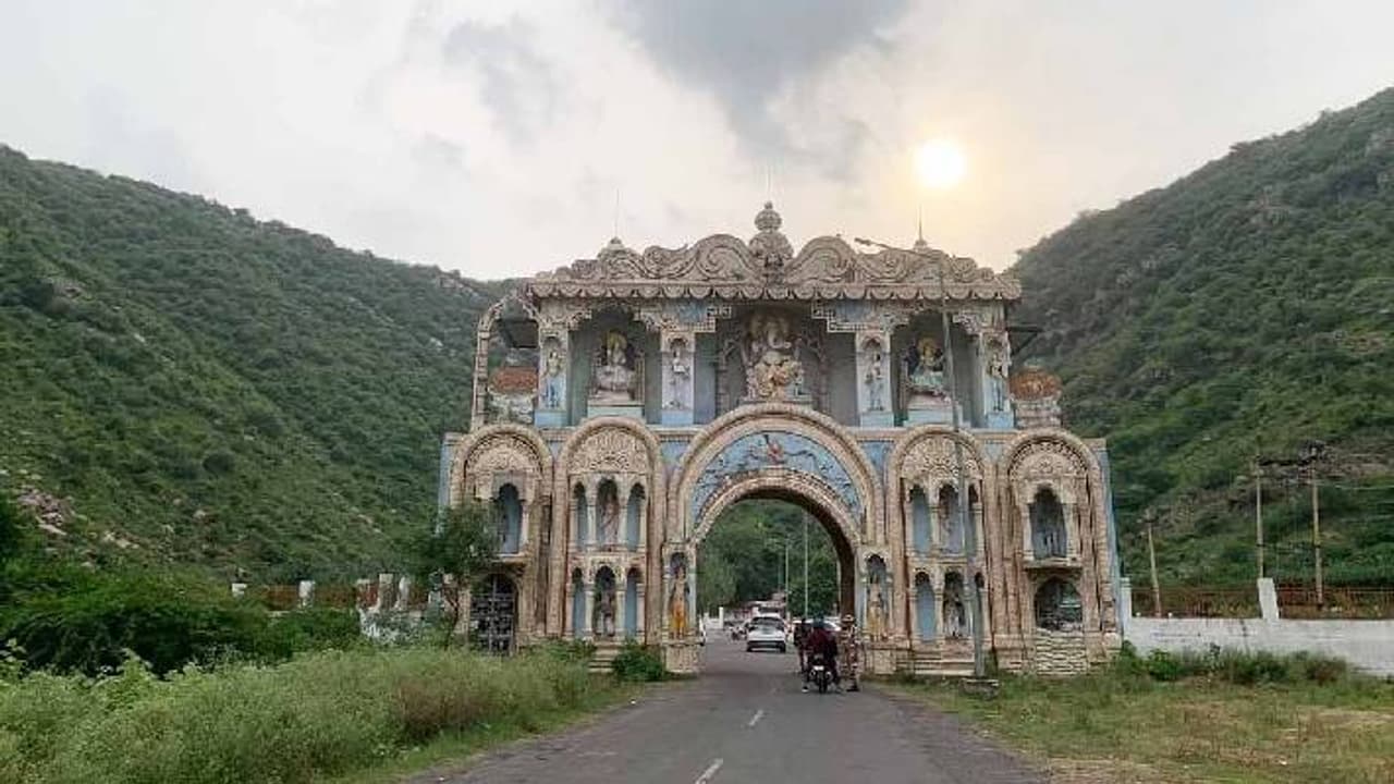 Nuh Nalhar Mandir Nuh Nalhar Mandir