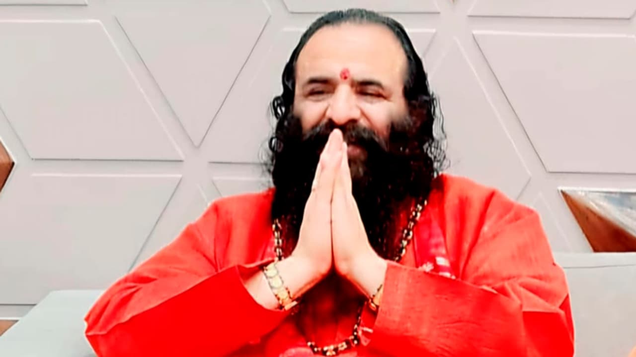 Guru Niranjan Dev will be given initiation in Prayagraj Mahakumbh 2025 Guru Niranjan Dev will be given initiation in Prayagraj Mahakumbh 2025