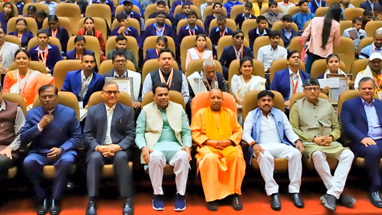 Yogi Adityanath addressed the state level award distribution ceremony on World Disabled Day Yogi Adityanath addressed the state level award distribution ceremony on World Disabled Day