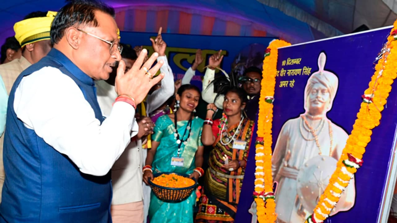 Vishnu Deo Sai at Sonakhan paid tribute to shahid Veer Narayan Singh Vishnu Deo Sai at Sonakhan paid tribute to shahid Veer Narayan Singh