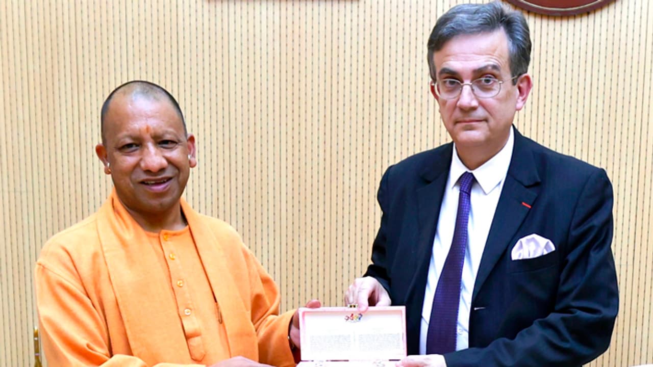 Yogi Adityanath meet French Ambassador Dr Thierry Mathou