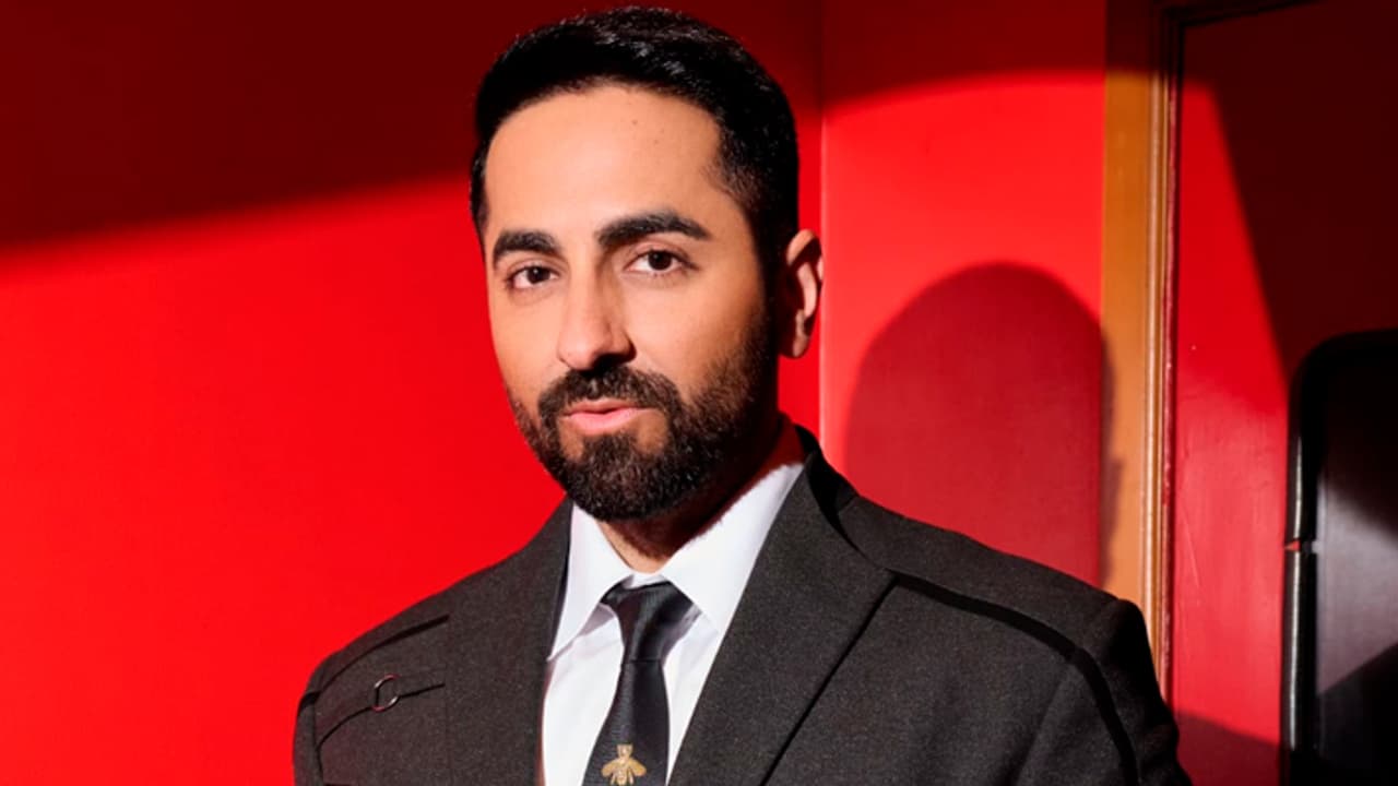 Ayushmann Khurrana becomes first indian to win Future Leader for One ASIA award Ayushmann Khurrana becomes first indian to win Future Leader for One ASIA award