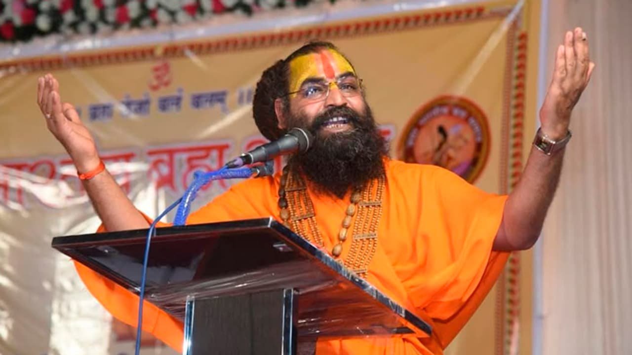 Saints hail CM Yogi as the new champion of Sanatan Dharma Saints hail CM Yogi as the new champion of Sanatan Dharma