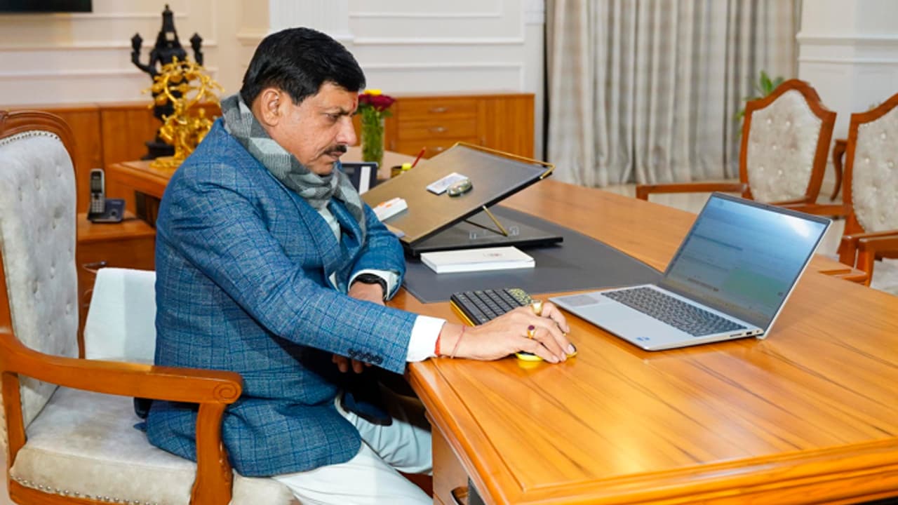 Mohan Yadav launched the e office system Mohan Yadav launched the e office system