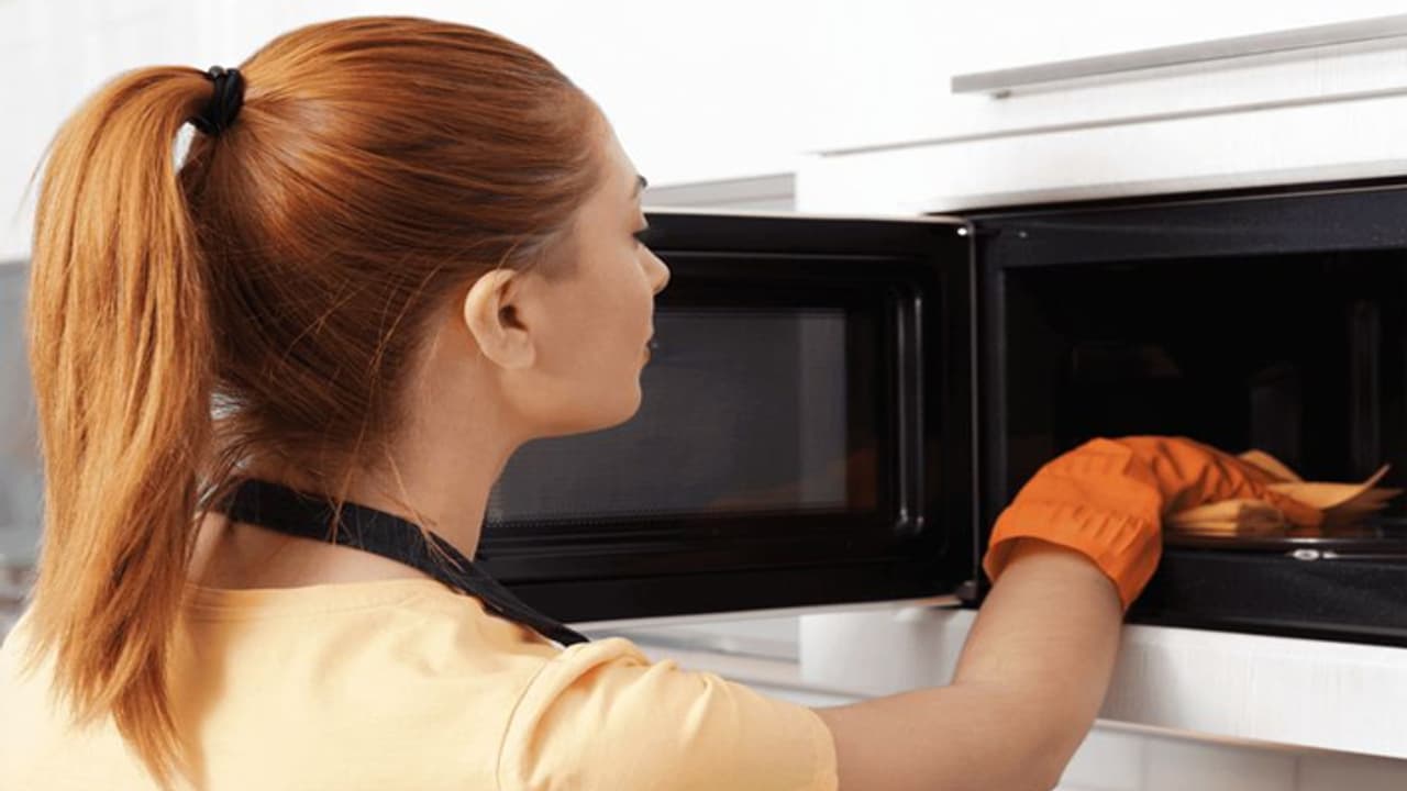 Microwave cleaning hacks Microwave cleaning hacks
