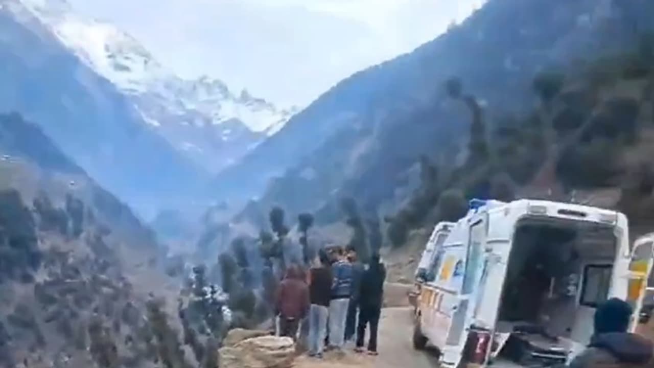 vehicle plunged into a deep gorge in Kishtwar vehicle plunged into a deep gorge in Kishtwar