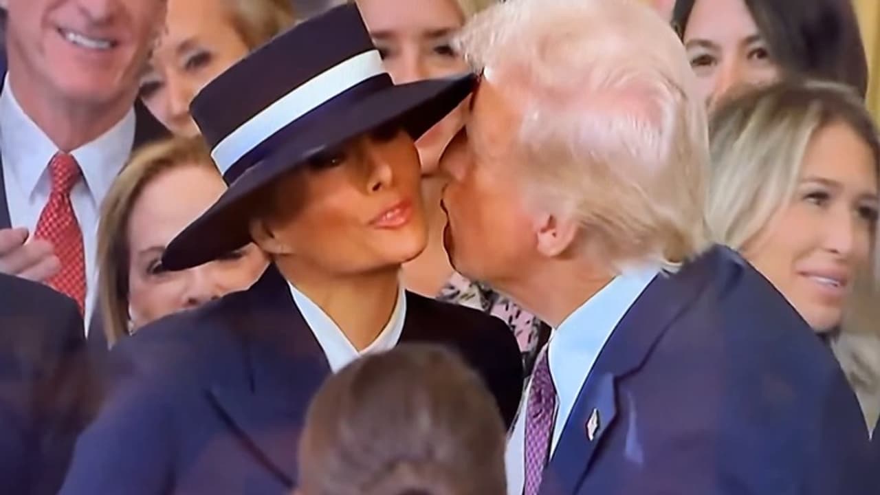 Donald Trump wife Melania air kiss Donald Trump wife Melania air kiss