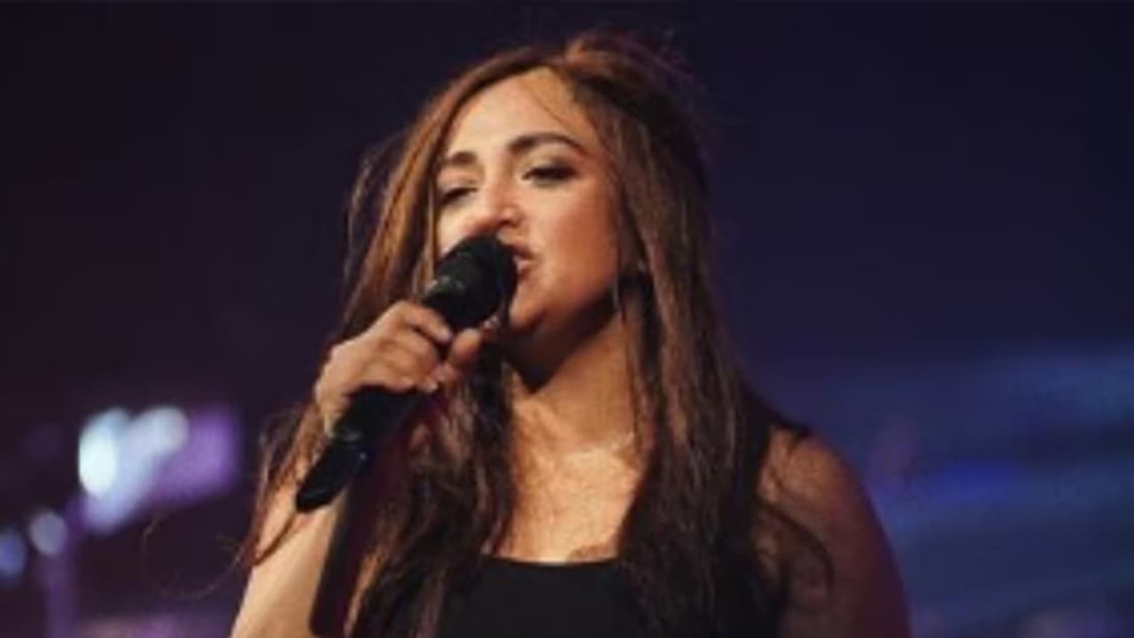 MONALI THAKUR