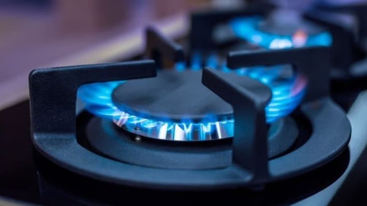 pakistan gas price high