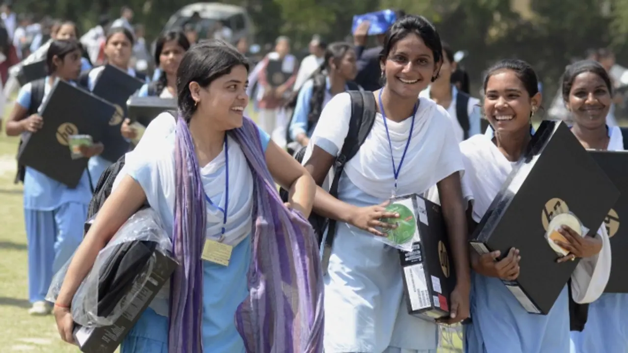 Student Free Laptop Scheme