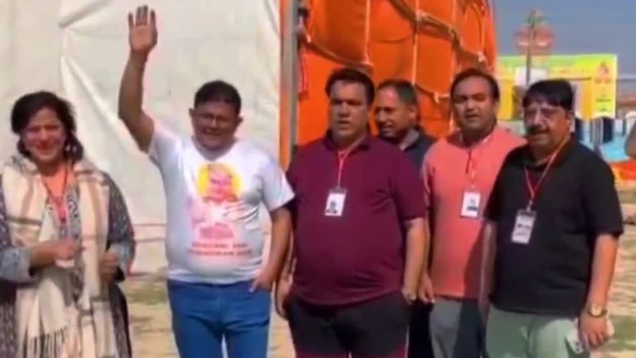 Pakistani Hindu Family Pakistani Hindu Family