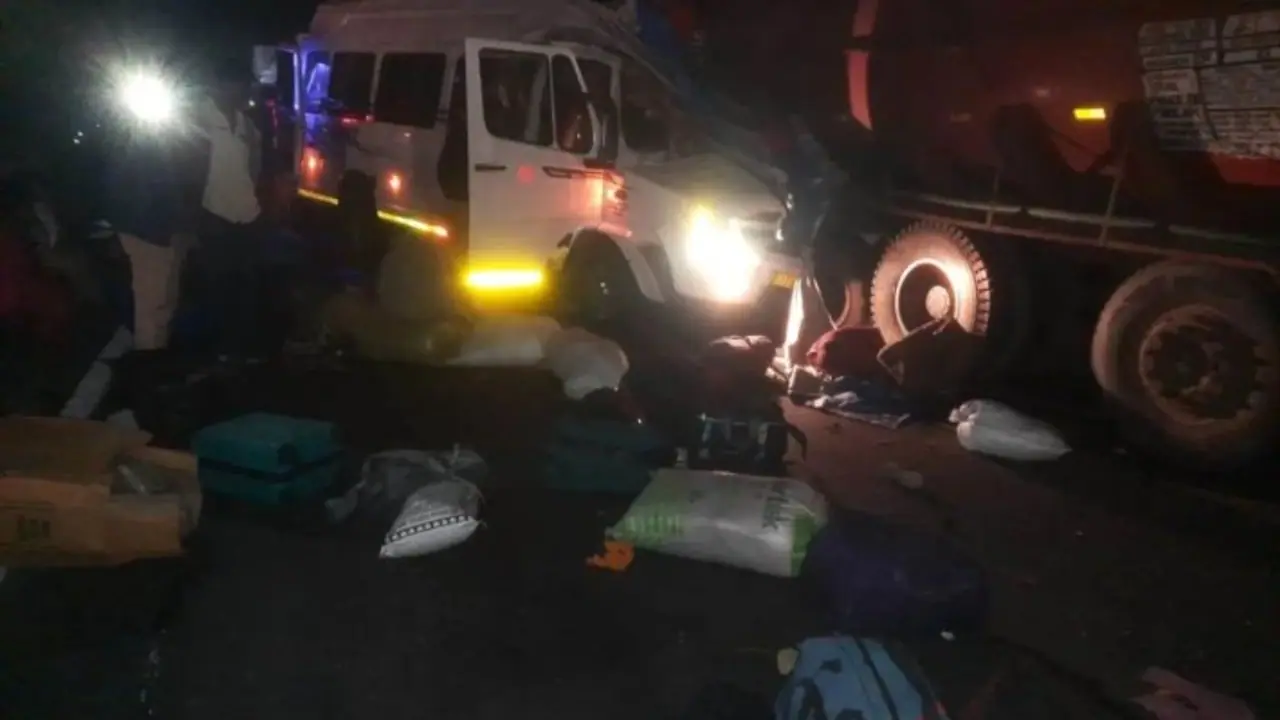 Mhow road accident