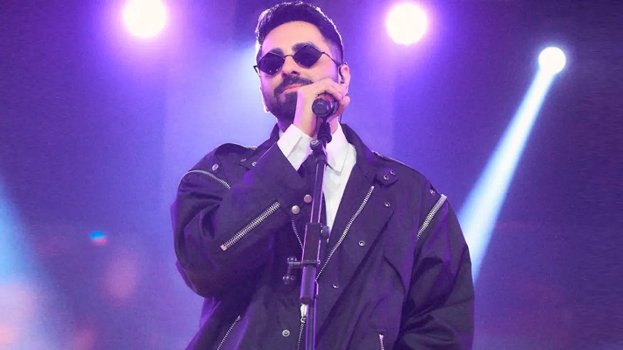 Ayushmann Khurrana performance at inauguration of WPL 2025 Ayushmann Khurrana performance at inauguration of WPL 2025