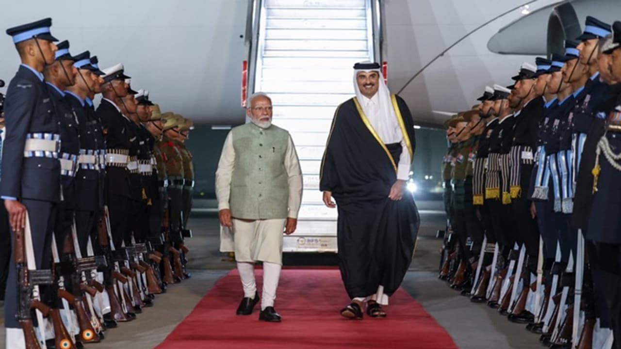 why narendra modi breaks protocol for welcome emir of Qatar why narendra modi breaks protocol for welcome emir of Qatar
