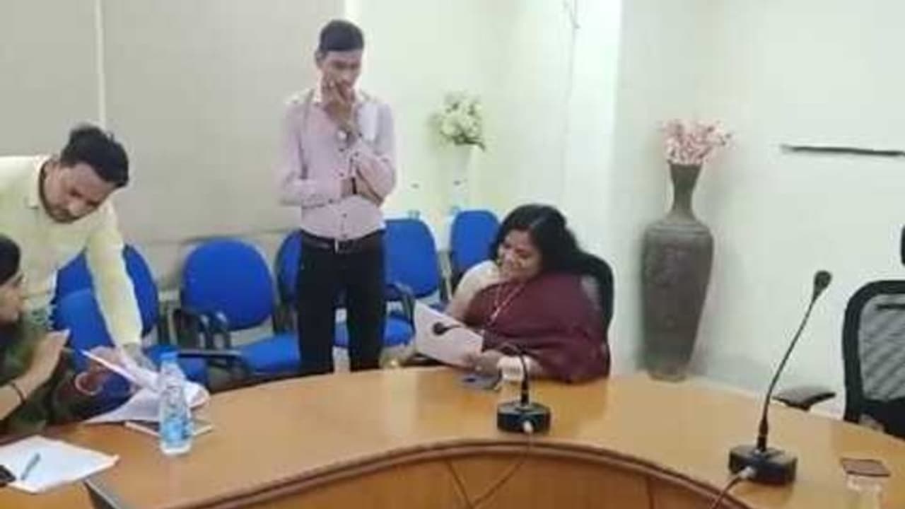 Neemuch farmer public hearing Neemuch farmer public hearing