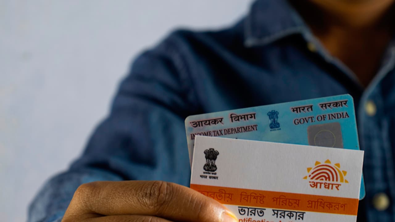 PAN Aadhaar link