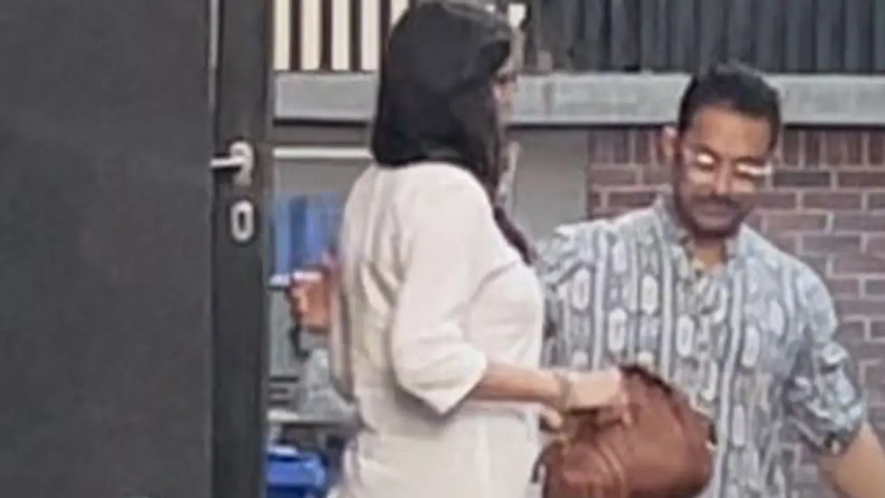 Aamir Khan Spotted With Girlfriend Gauri Spratt Aamir Khan Spotted With Girlfriend Gauri Spratt