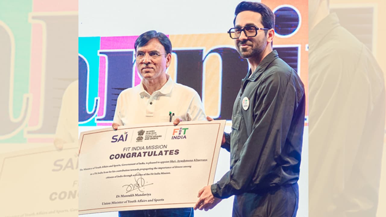 Ayushmann Khurrana become fit india icon
