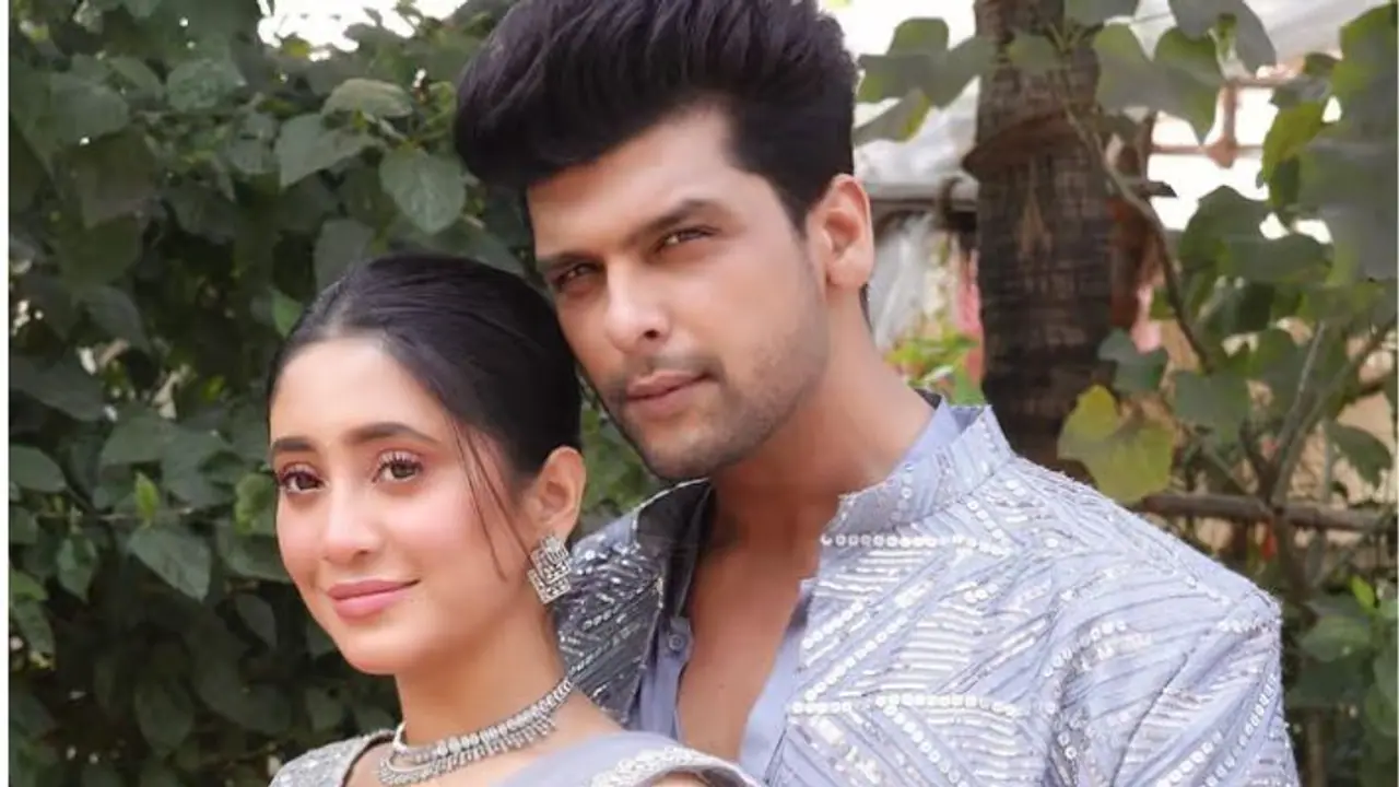 Shivangi Joshi and Kushal Tandon Meeting Shivangi Joshi and Kushal Tandon Meeting