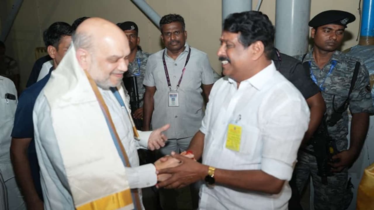 Nainar Nagendran Nainar Nagendran