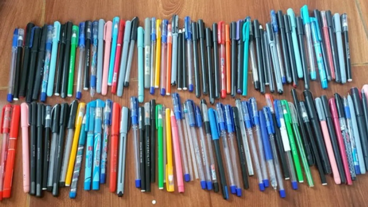 aditi jaiswal upsc story viral used pens photo aditi jaiswal upsc story viral used pens photo