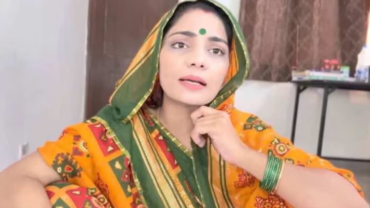 NEHA SINGH RATHORE CONTROVERSY
