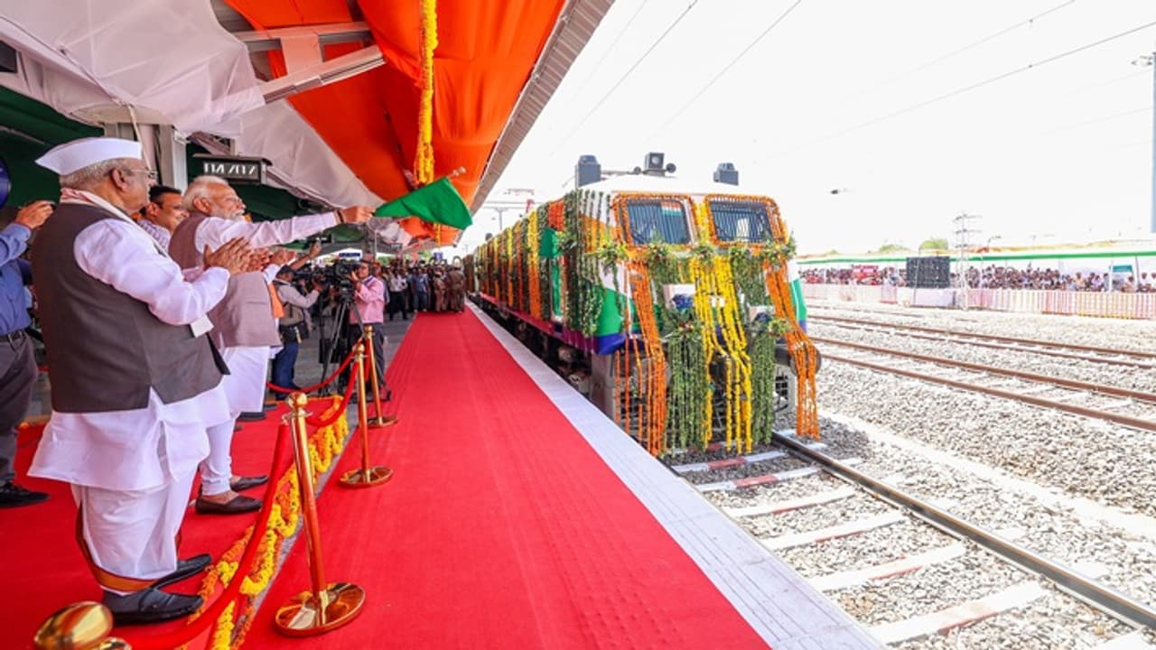 PM Modi flags off the Bikaner Mumbai Express train