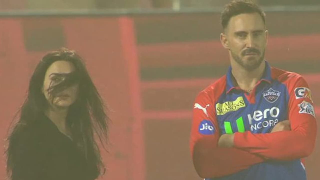 Faf Du Plessis and Preity Zinta viral photo Faf Du Plessis and Preity Zinta viral photo