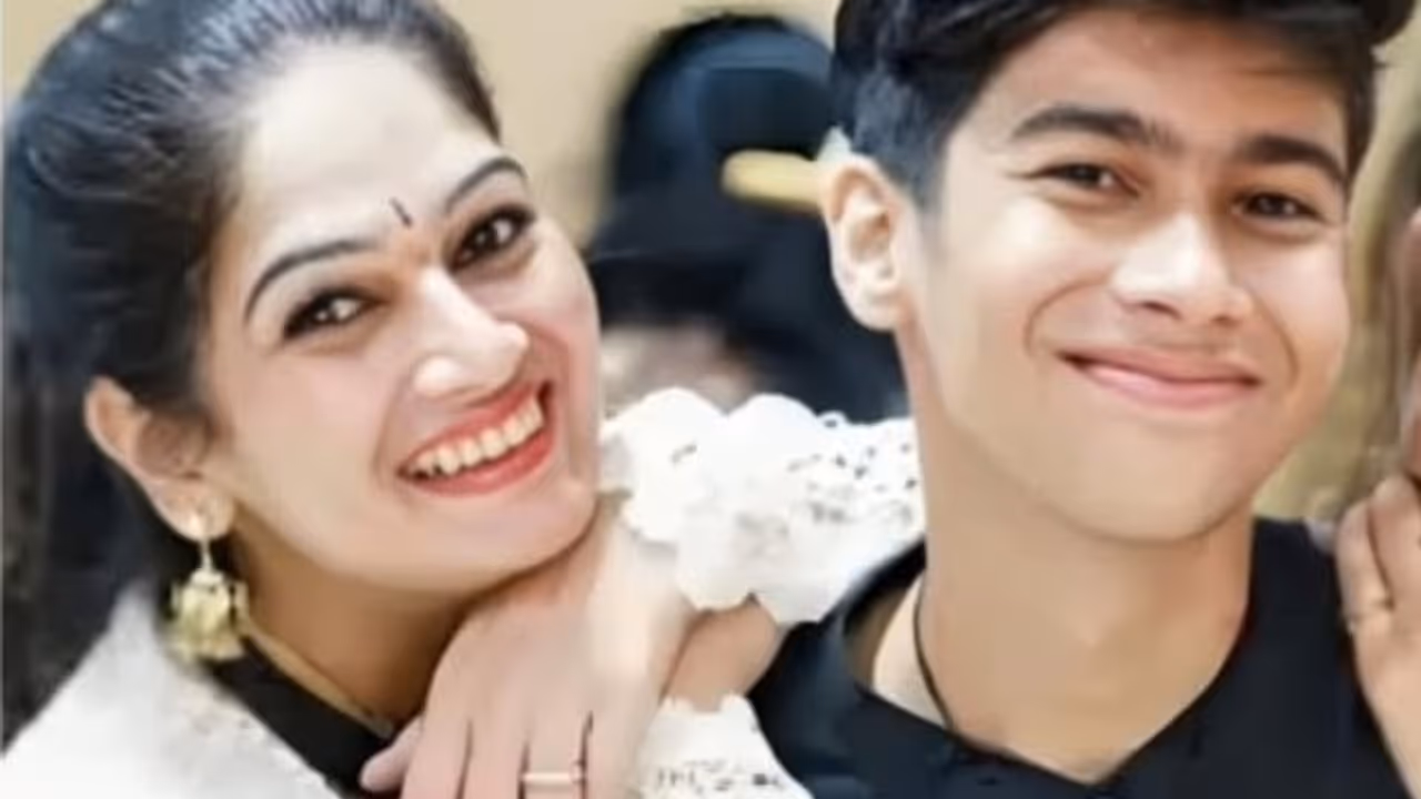 Resham Tipnis Son Manav