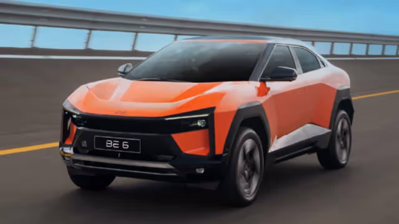 Mahindra XEV 7e electric SUV