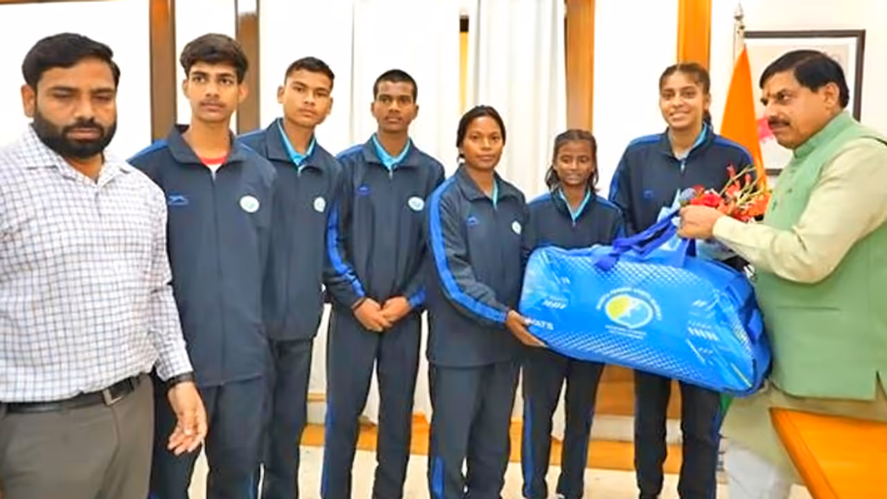 CM Mohan Yadav meet shahdol football players