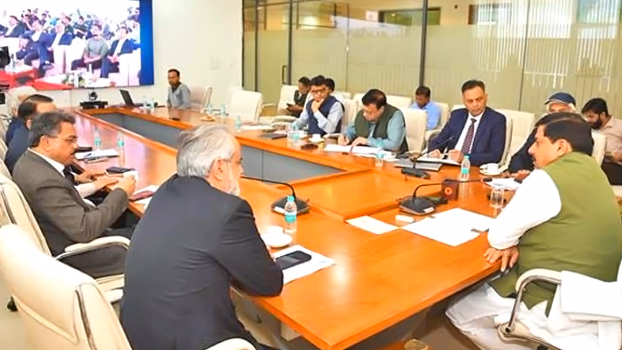 MP Green Energy CM Mohan Yadav inaugurate reliance CBG plants