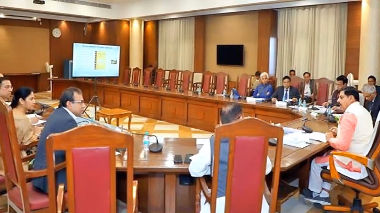CM MOhan Yadav review education department performance NEP reforms