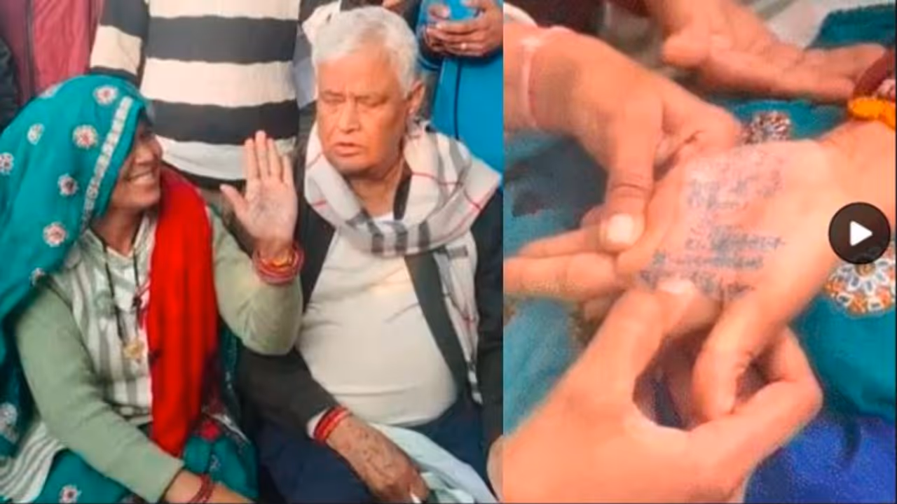 pledge on woman’s hand