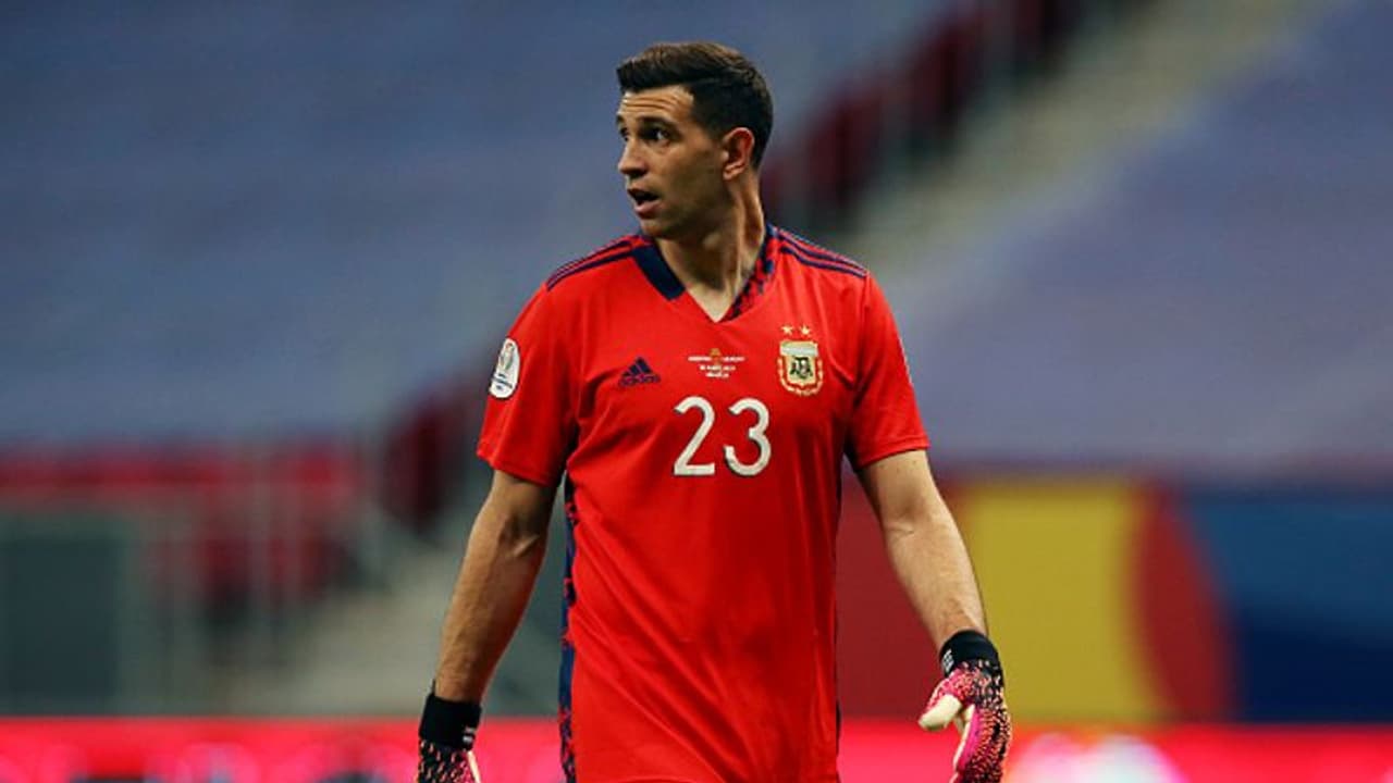 Emiliano Martinez Emiliano Martinez