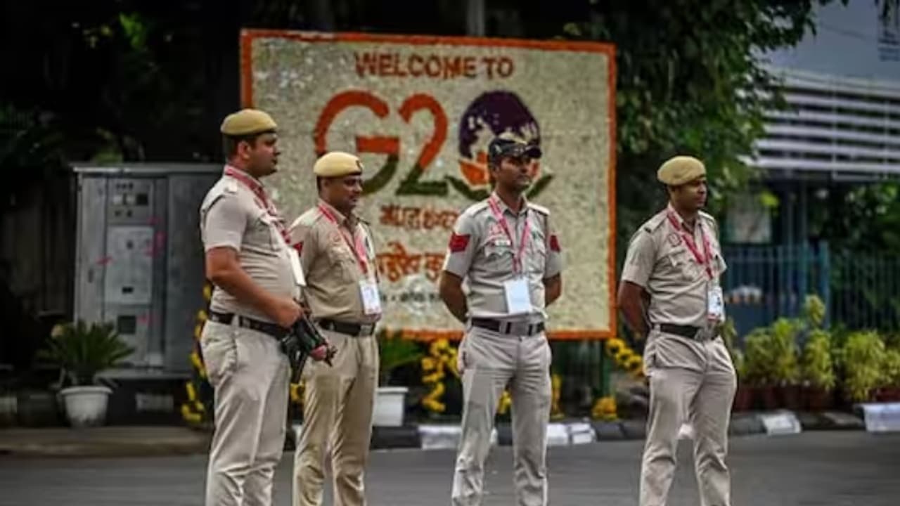 delhi police delhi police