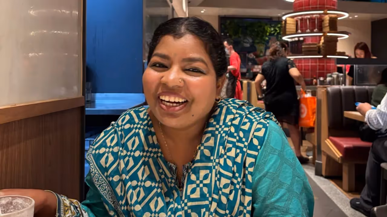 Hong Kong Woman Starts Fundraiser For Indian House Help, Raises Rs 47 lakh Here’s Why Hong Kong Woman Starts Fundraiser For Indian House Help, Raises Rs 47 lakh Here’s Why