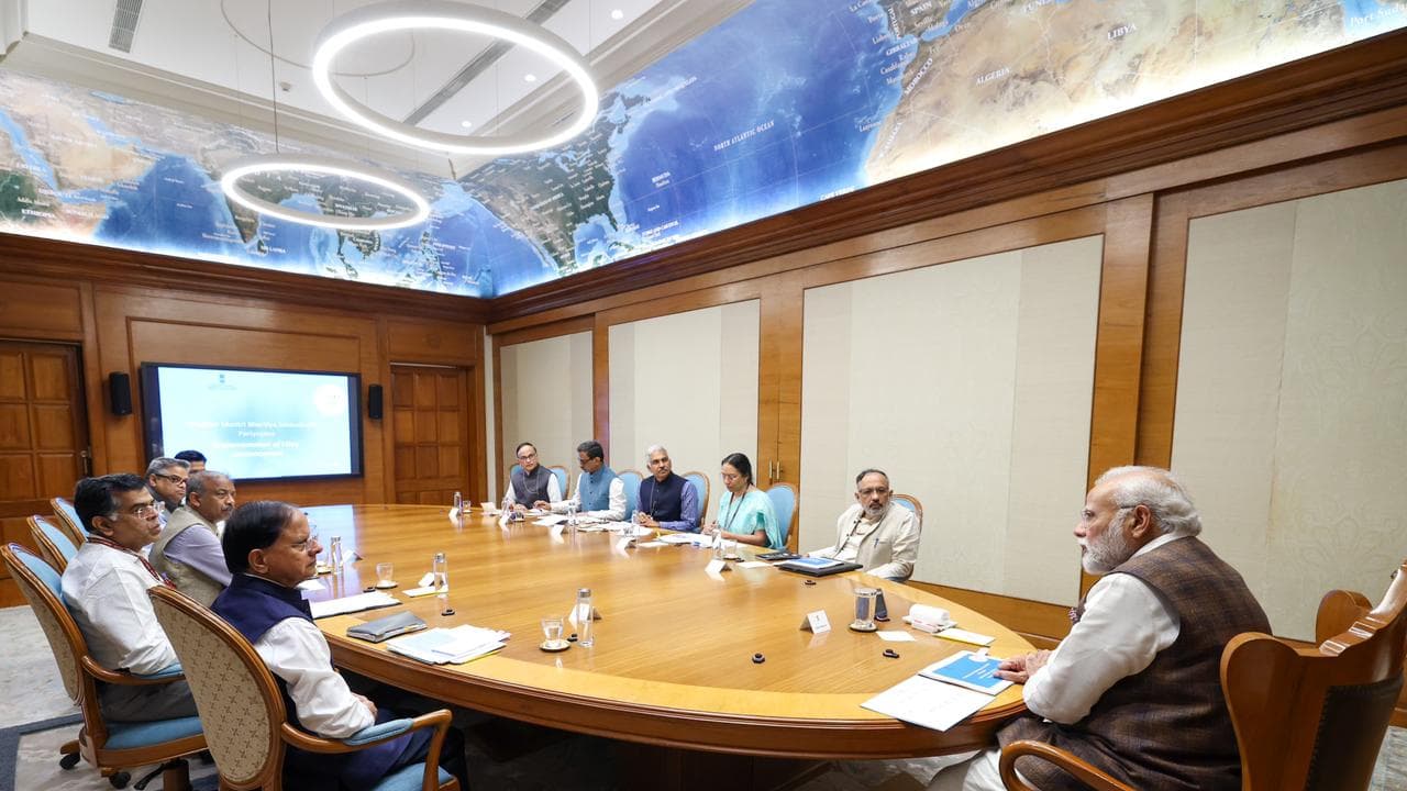 PM modi reviews progress on schemes based on the announcements in his Independence Day speech bsm PM modi reviews progress on schemes based on the announcements in his Independence Day speech bsm