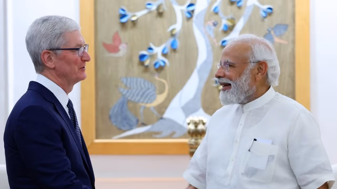 tim cook pm modi