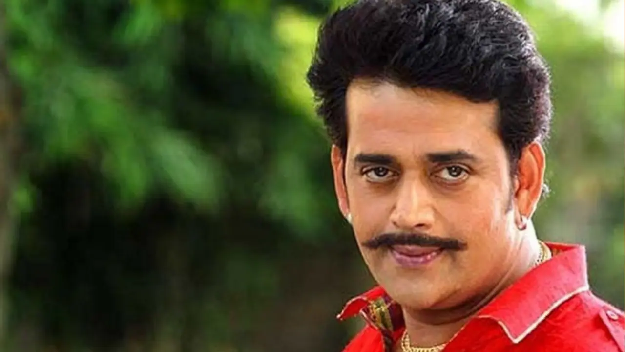 ravi kishan vs manoj tiwari ravi kishan vs manoj tiwari